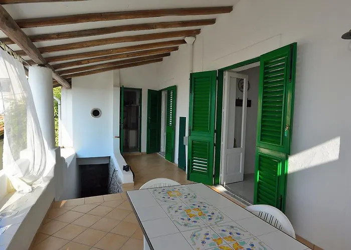 Casa Athena * ليباري